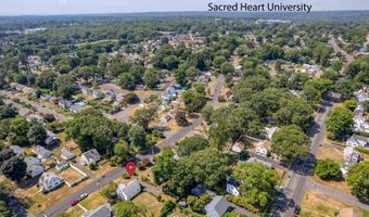 320 Palmetto Rd, Bridgeport, CT 06606