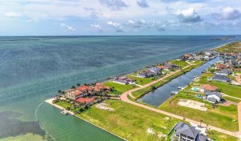 36 La Buen Vida Dr, Aransas Pass, TX 78336