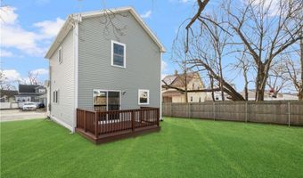 39 Winsor St, East Providence, RI 02914