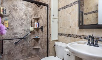 1977 Sun Valley Dr, Blakeslee, PA 18610