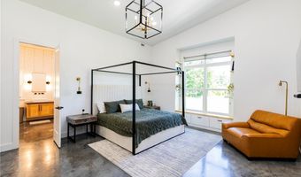 10901 Old Fashion Dr, Bentonville, AR 72713