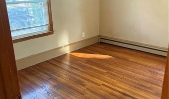 25 Pensaukee Ave, North Providence, RI 02911