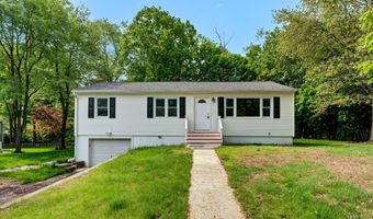 6 Marbil Rd, Danbury, CT 06811