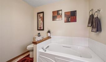 405 D Ave, Atkins, IA 52206