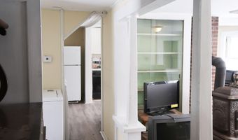 7 Frog Holler Ln, Augusta, ME 04330