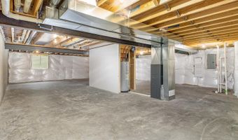 5010 Garden Grove Ln, Delhi, OH 45238