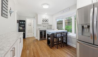 1132 S Fernandez Ave, Arlington Heights, IL 60005
