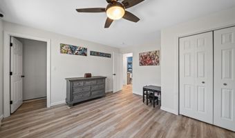 162 Lakeside Oaks Dr, Barrington, NH 03825