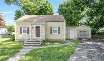 124 Minturn Pl, Bridgeport, CT 06606