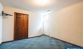 2105 N St St, Aurora, NE 68818