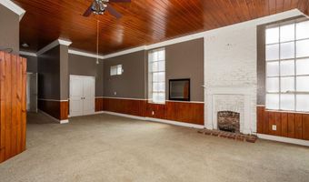 1016 NOBLE St, Anniston, AL 36201