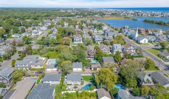 141 Maple Dr, Bay Head, NJ 08742
