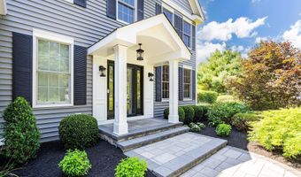 55 Heritage Dr, Allentown, NJ 08501