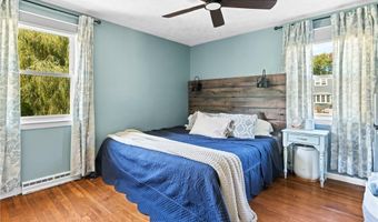 86 Hancock Dr, North Kingstown, RI 02852