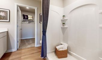 2506 E 47TH St, Des Moines, IA 50317