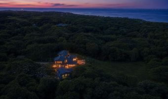 19 Locust Ln, Aquinnah, MA 02535