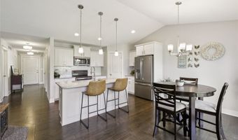 2905 SW Country Ln, Ankeny, IA 50023