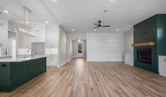 12786 W Sardis Rd, Bauxite, AR 72011