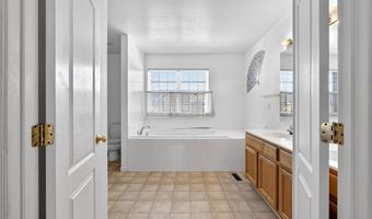 2 FOXFIELD Ct, Bear, DE 19701