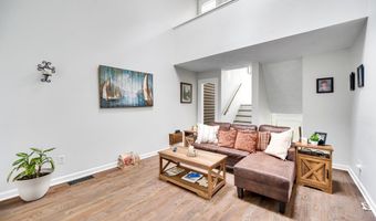 135 Turtle Bay Dr 135, Branford, CT 06405