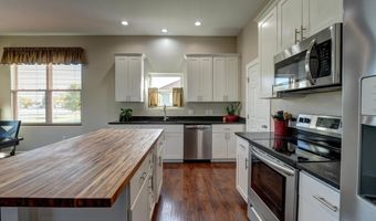 13 Harvest Dr, Arcanum, OH 45304