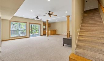 3902 NE Cadbury Ave, Bentonville, AR 72712