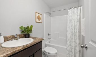 108 Pin Oak Dr, Aurora, MO 65605