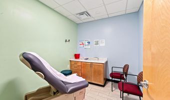 2290 S Hamilton Rd, Columbus, OH 43232