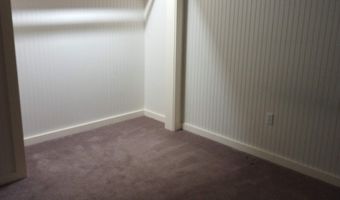 11 Bracket Cir, Charlestown, NH 03603