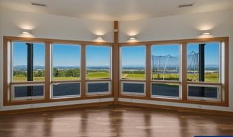 22000 SE Upper Matthews Creek Ln, Amity, OR 97101