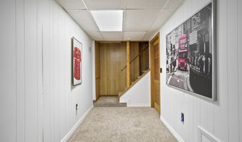 15 Roosevelt Dr, Bedford, NH 03110