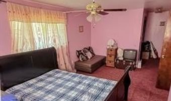15257 PARIS St, Allen Park, MI 48101