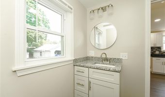 71 ST Elizabeth 1, Bristol, RI 02809