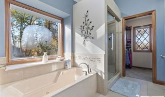 209 River Dr, Bloomfield, IN 47424