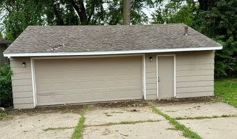 4223 Leyden Ave, Des Moines, IA 50317
