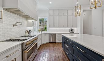 18211 S Mission Hills Ave, Baton Rouge, LA 70810