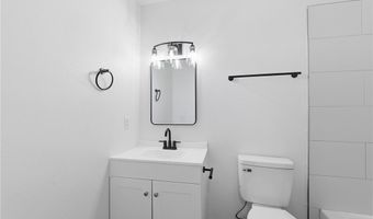 2304 SE Jayel Ter 2, Bentonville, AR 72712
