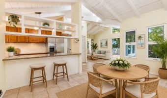 1254 Ulupii St, Kailua, HI 96734