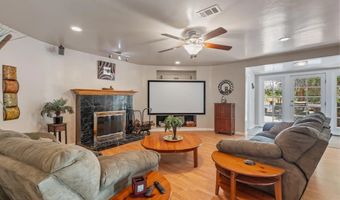 10880 Hess Dr, La Mesa, CA 91941