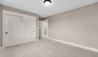 912 SE 35TH St, Battle Ground, WA 98604