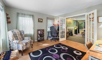 100 Pondview Ln, Bristol, CT 06010