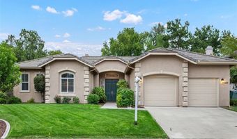 608 Inverlochy Dr, Fallbrook, CA 92028