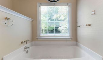 571 Buttrum Rd NE, Adairsville, GA 30103