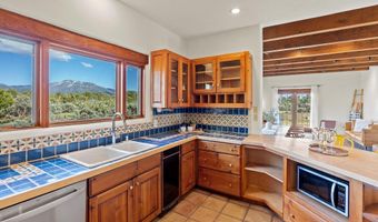 206 Hondo Seco Rd, Arroyo Seco, NM 87514