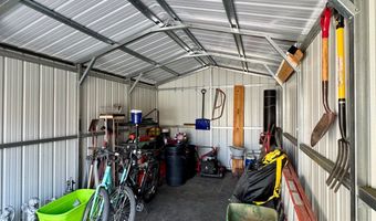 305 N Washington St, Abingdon, IL 61410