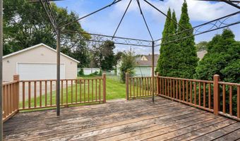 304 9th St SW, Austin, MN 55912