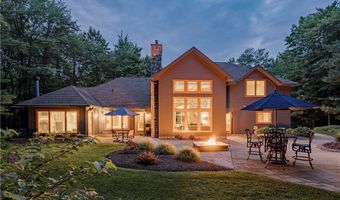 2816 Remington Pt, Aurora, OH 44202