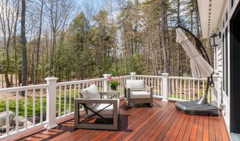 25 Clay Point Rd, Alton, NH 03809