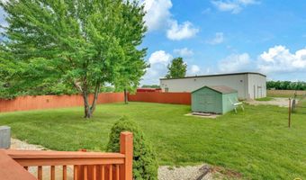 8737 SW 85th St, Auburn, KS 66402