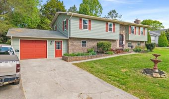 1305 Ridgeway Cir, Athens, TN 37303